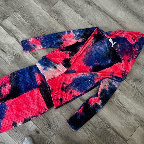 NWT Vibrant Tie-Dye Hoodie and squat proof Leggings Set size S/M - Picture 5 of 10